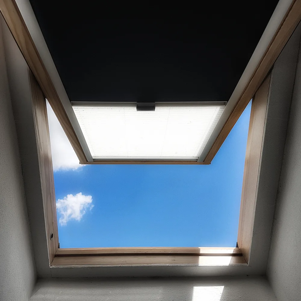 Poser un Velux : démarches, autorisations et prix à Loos